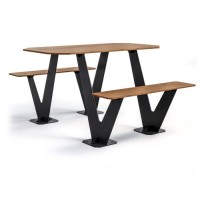 Seats with city-type tables