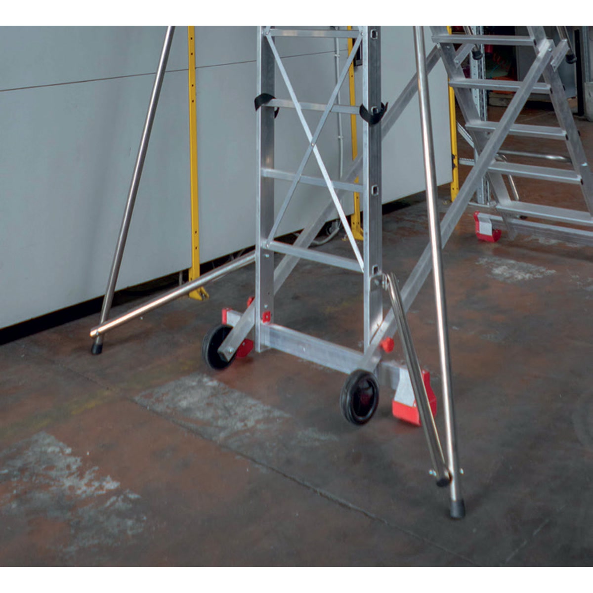 Warehouse platform ladder with stabilizers Faraone MFT.7 - Photo 72111