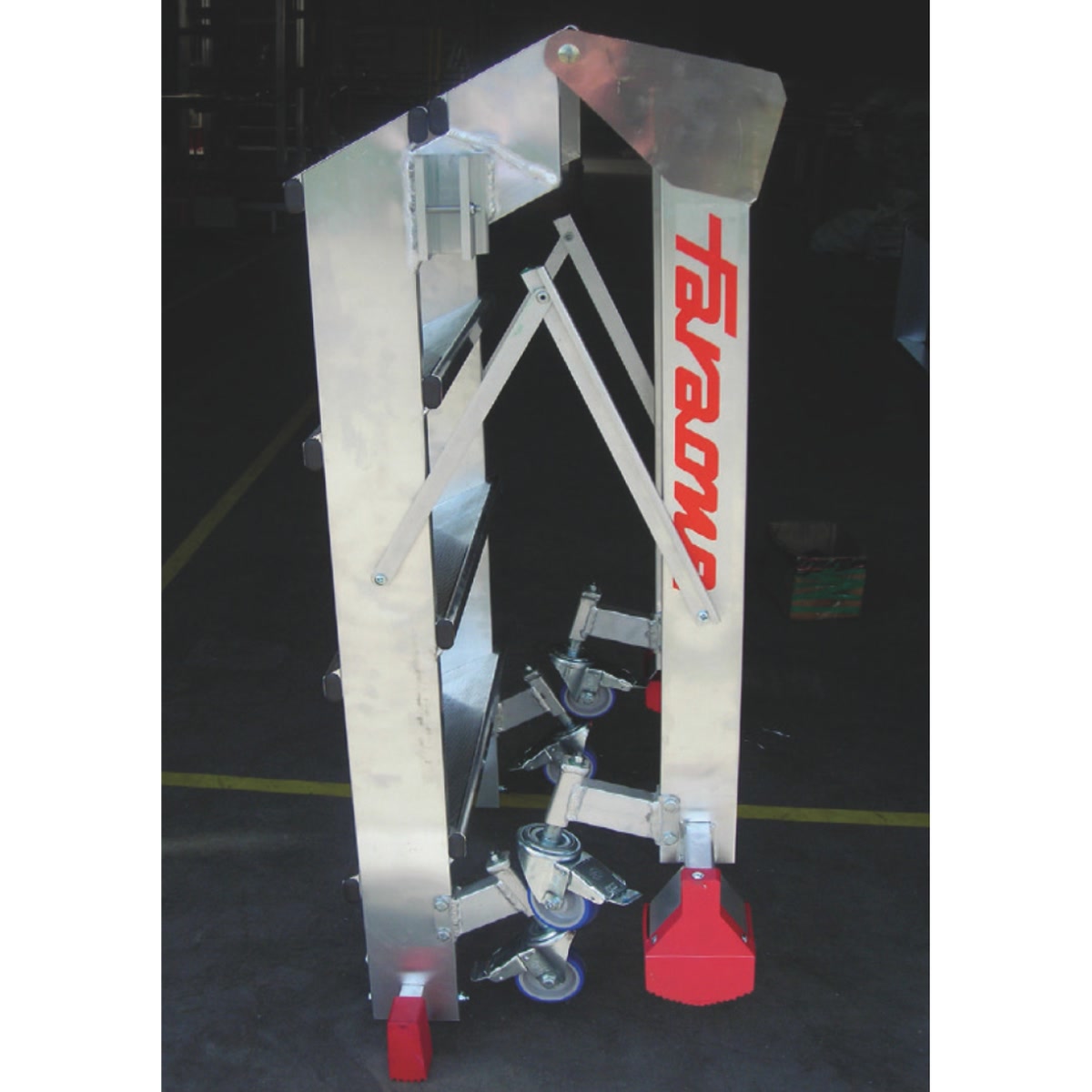 Professional platform step ladder Faraone CM60 - Photo 72026