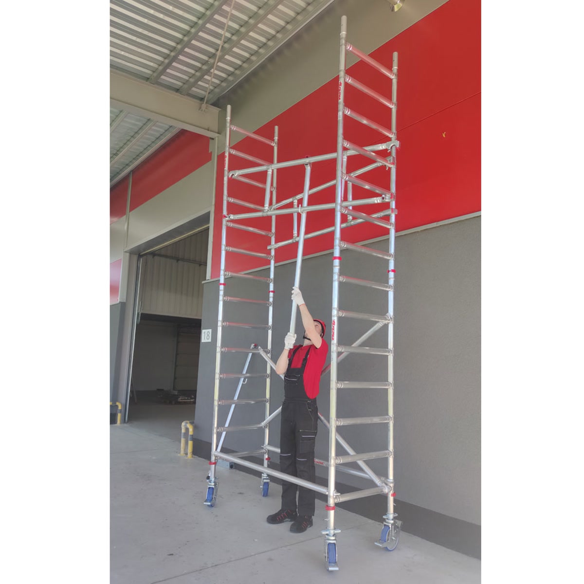 Mobile scaffold tower Faraone TOP SYSTEM SAFETY 75 x 180 / 75 x 245 cm - Photo 72285
