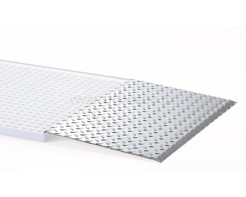 Approach ramp to trapping floor - short
