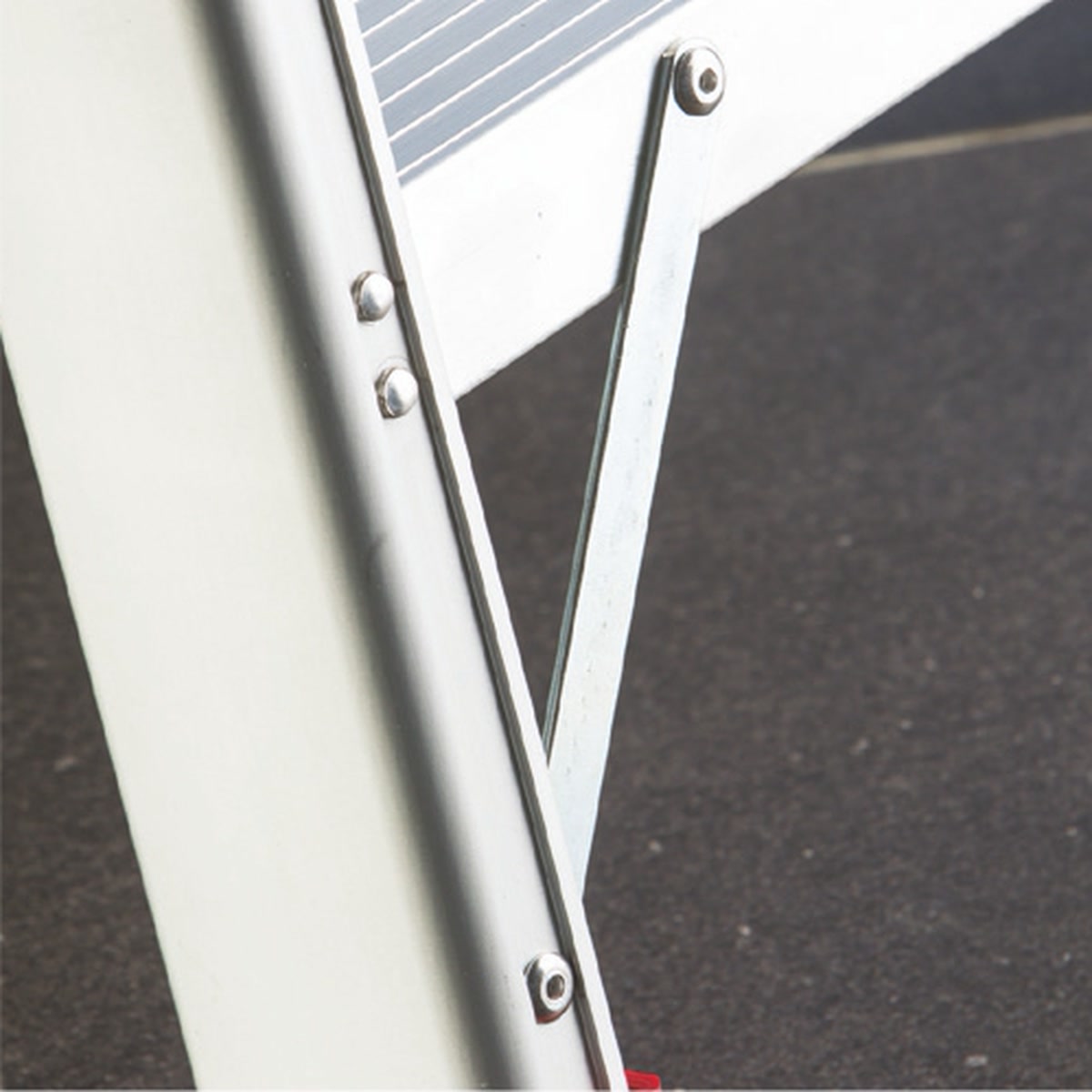 Professional aluminium platform step ladder Faraone LADY - Photo 72088