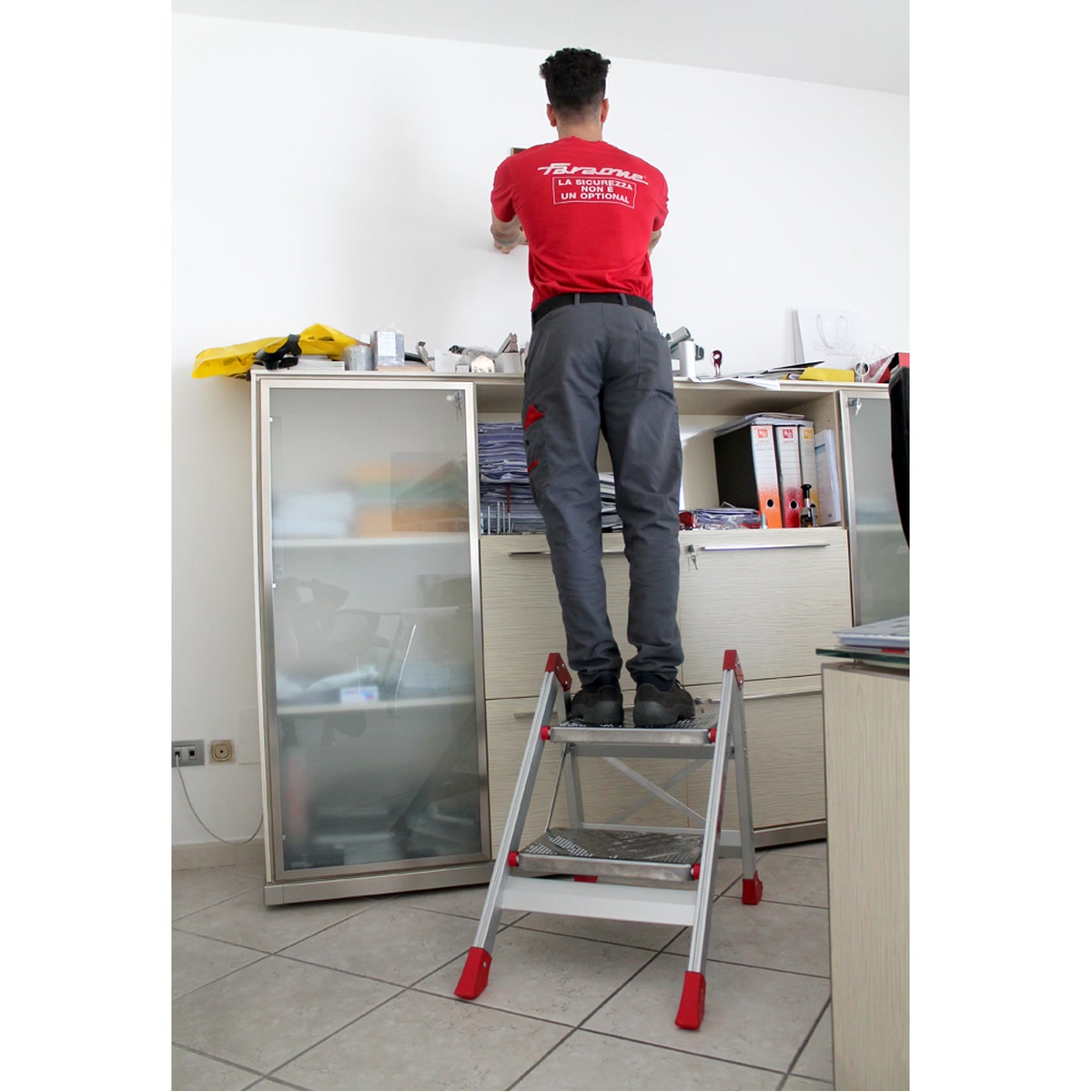 Alumīnija kāpnes ar platformu Faraone SGP - Fotoattēls 72054