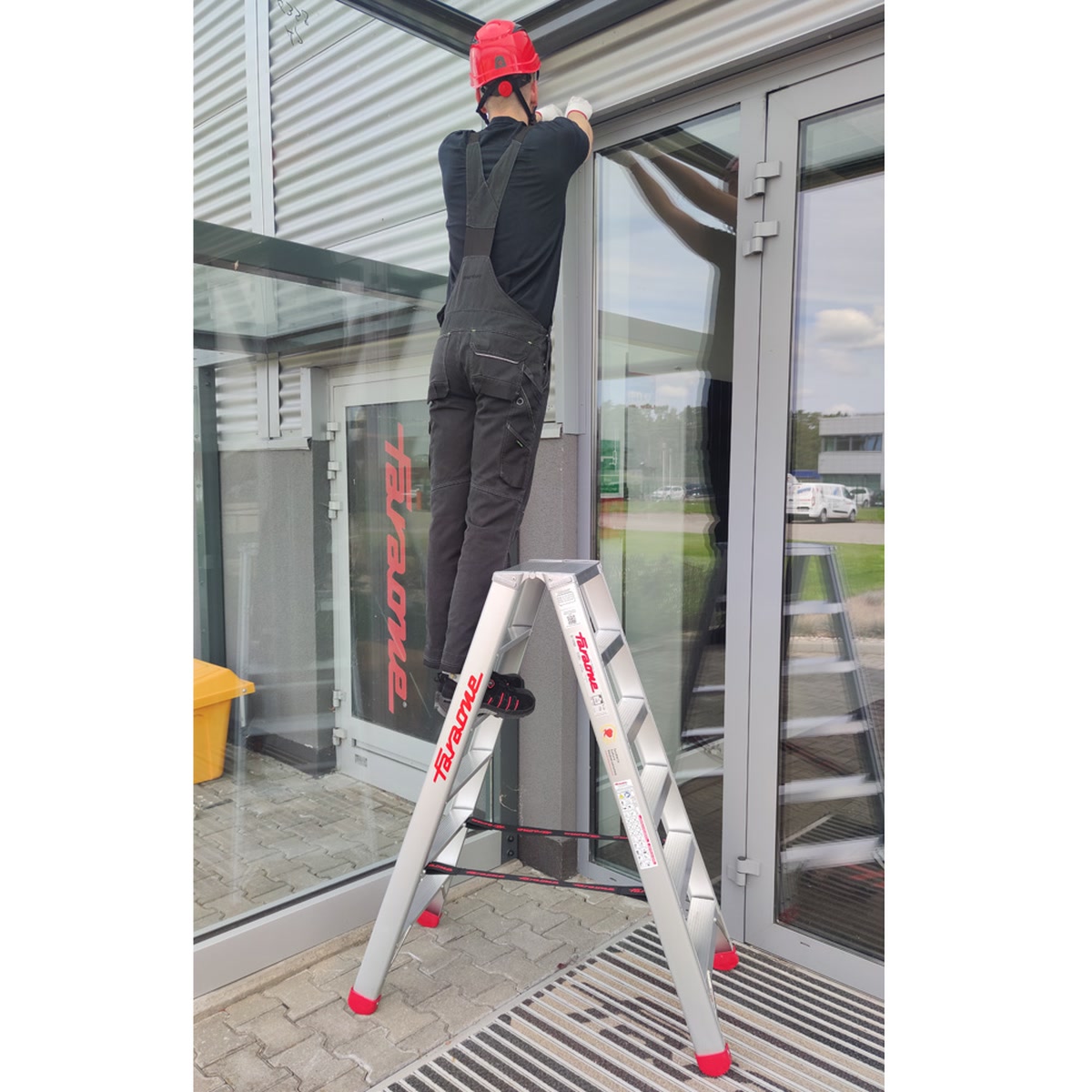 Double-sided step ladder with wide steps Faraone ND - Photo 71952